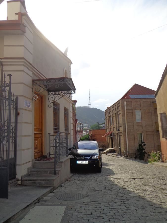Гостевой дом Holiday House Тбилиси-20