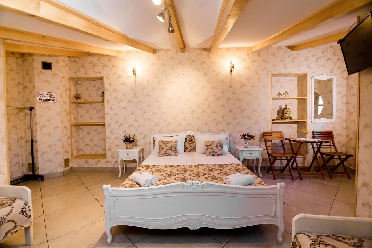 Гостевой дом Holiday House Тбилиси-8