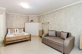 Гостевой дом Holiday House Тбилиси Четырехместный номер "Комфорт"-4