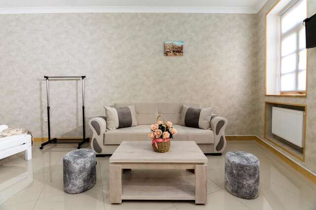 Гостевой дом Holiday House Тбилиси-27